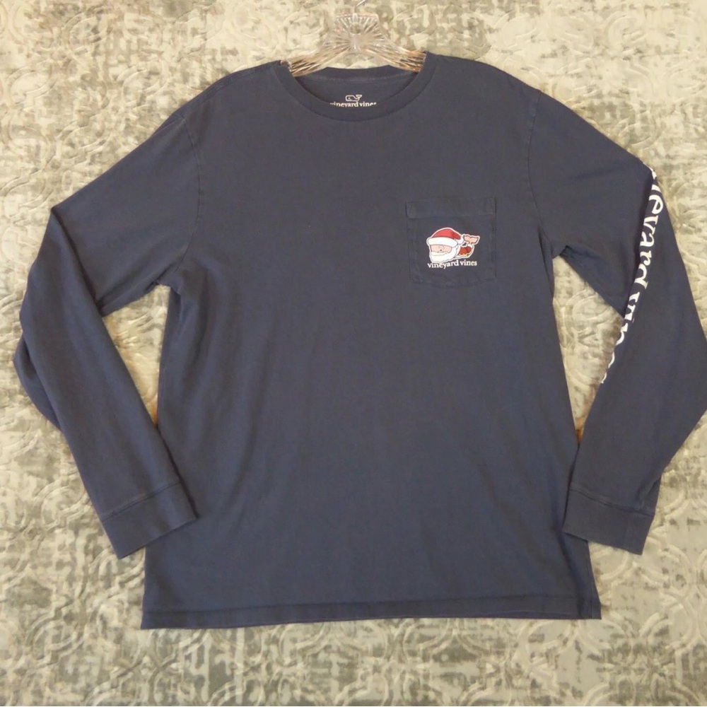 Vineyard Vines Shirt Mens Size M Blue Pocket Tee Santa Whale Christmas Graphic - Picture 5 of 10